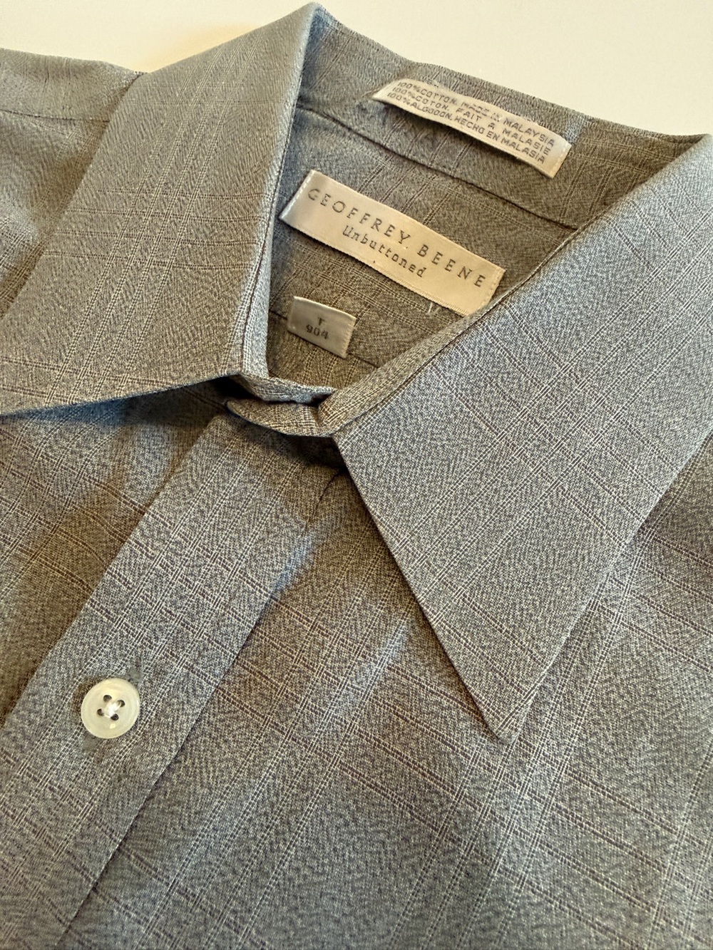 Geoffrey Beene Unbuttoned Men’s Dress Shirt – Size 15 – Gray Textured Plaid